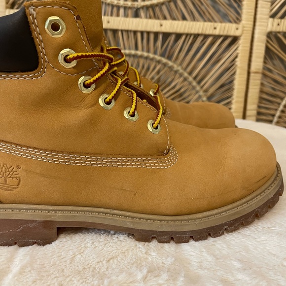 Timberland Junior premium 6-inch waterproof boots in wheat/ yellow - Picture 7 of 7